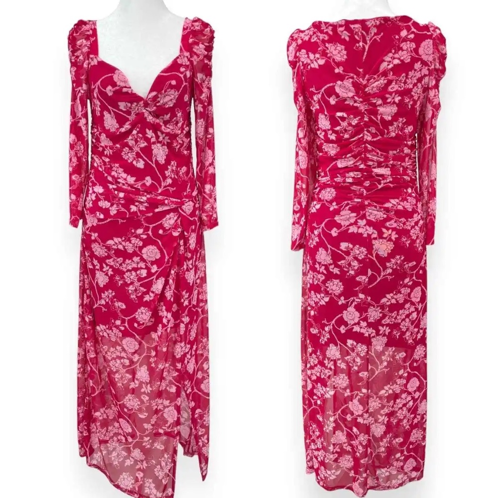 Beautiful and Form Fitting House of Harlow Dress